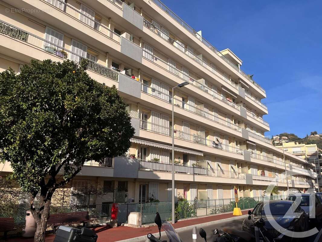 Appartement 73 m² à Menton  - photo 9