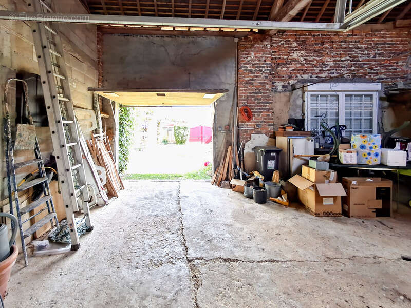 Maison à CLEVILLIERS