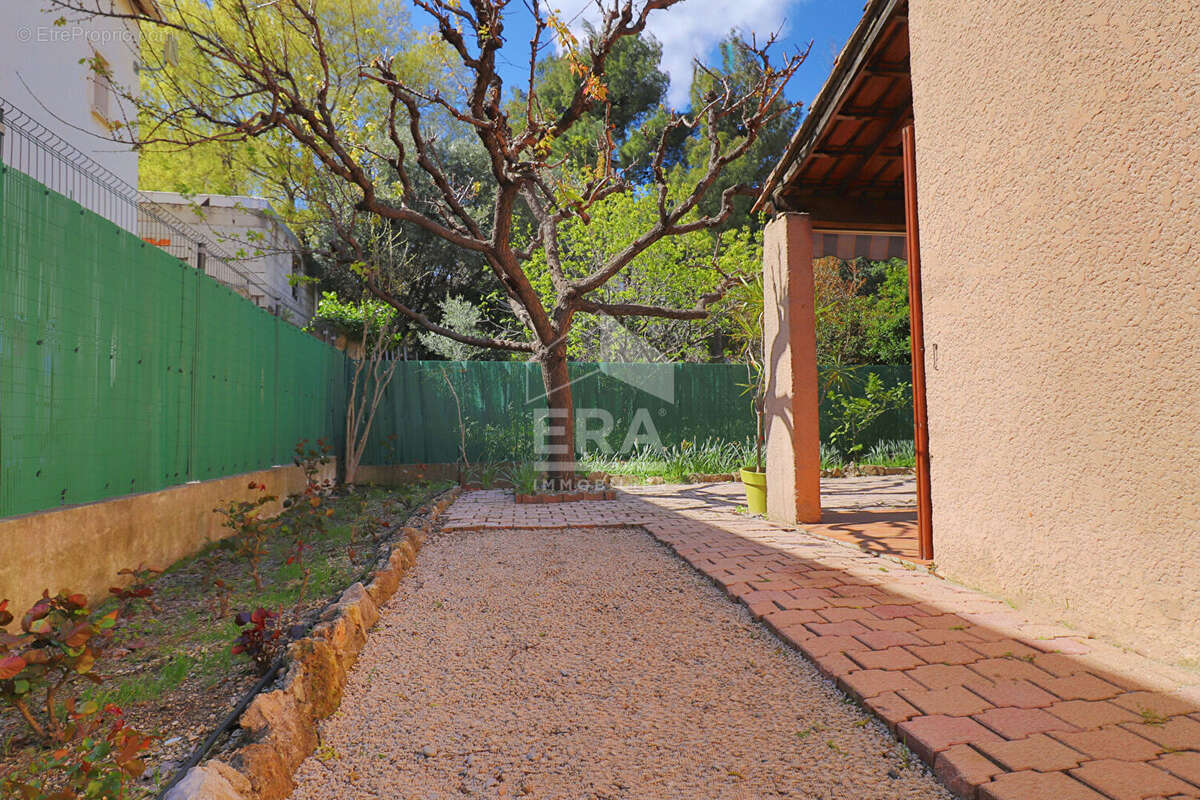Maison à MARSEILLE-10E