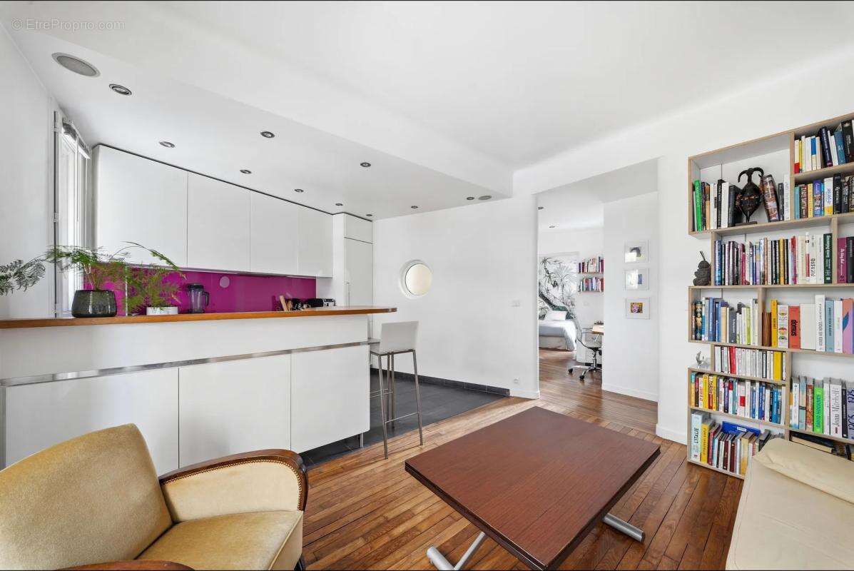 Appartement à PARIS-19E