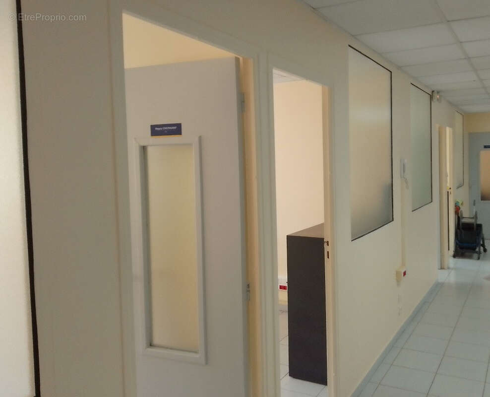 Commerce à POINTE-A-PITRE