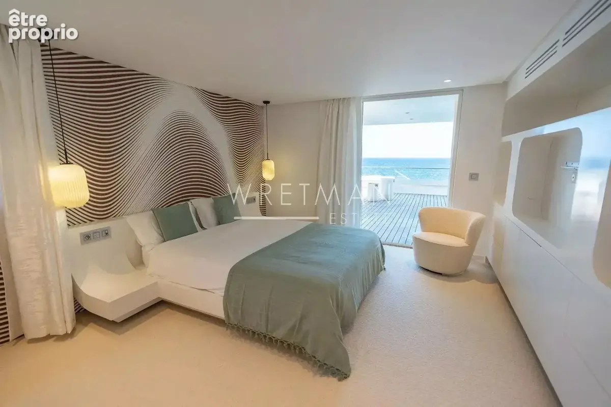 Vente par enchère privée : Domaine d'exception en bord de mer avec garage à bateau - photo 12