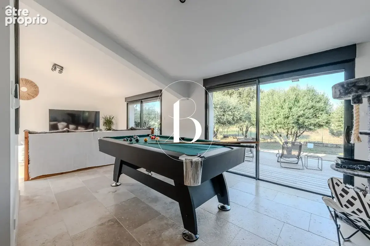Maison 6 pièces 240 m² à vendre à Uzes (30700) - photo 11