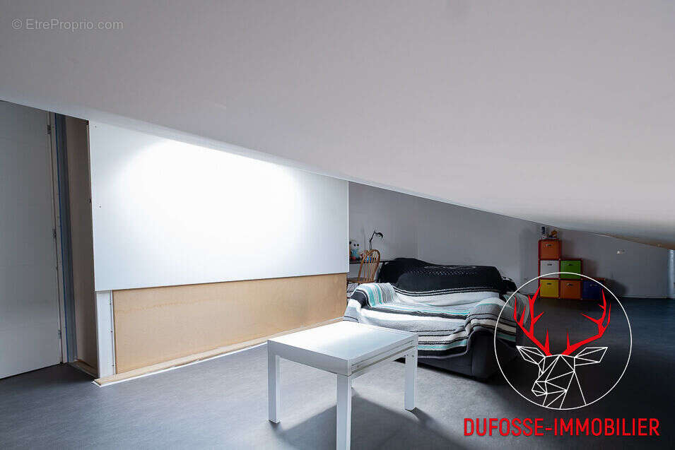 Villefranche -sur-Saône-Maison à Vendre -3 chambres -piscine - photo 8