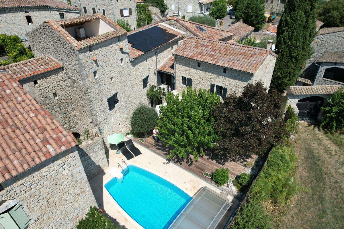 Maison à SAINT-ANDRE-DE-CRUZIERES