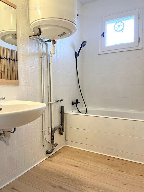 Appartement à LA LONDE-LES-MAURES