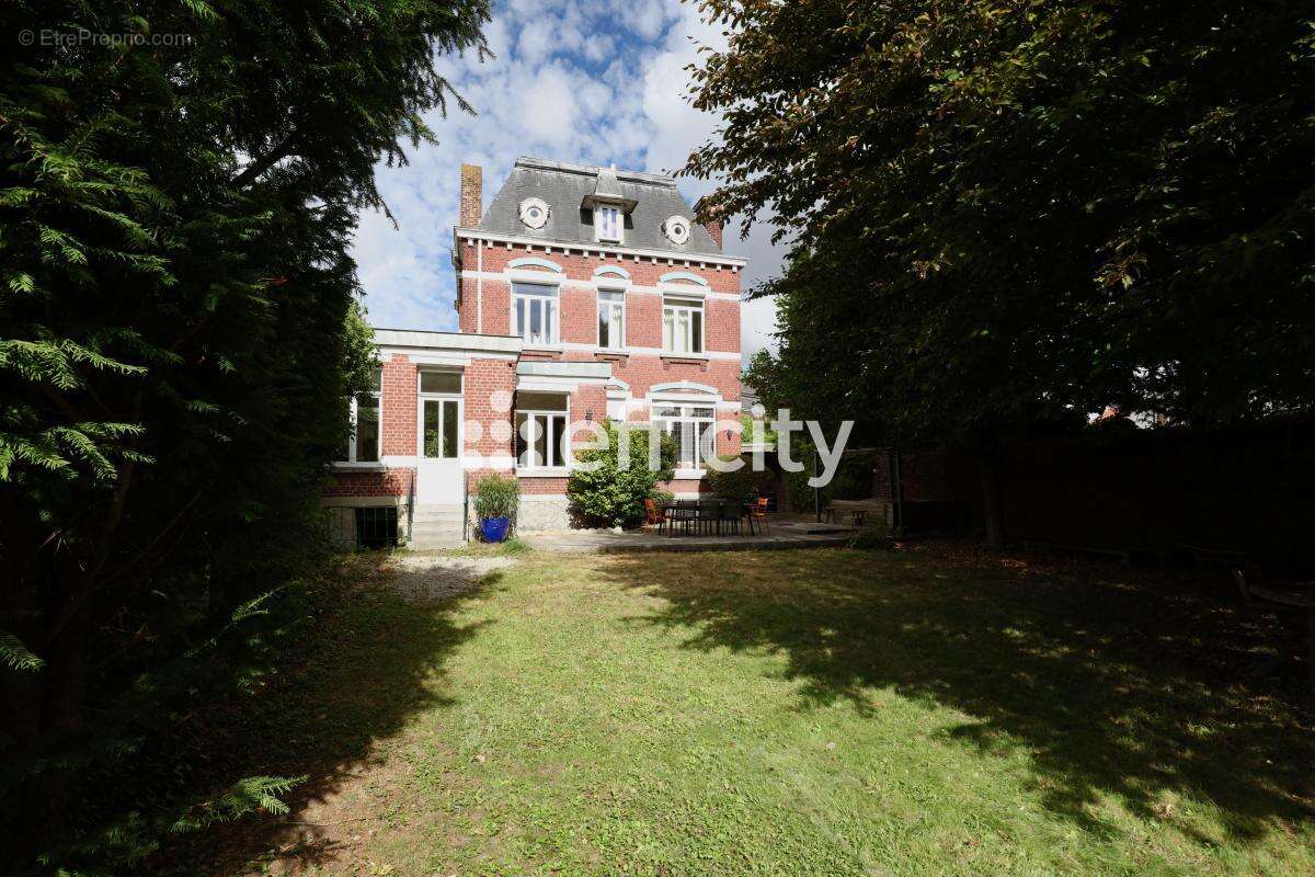 Maison à MARCQ-EN-BAROEUL