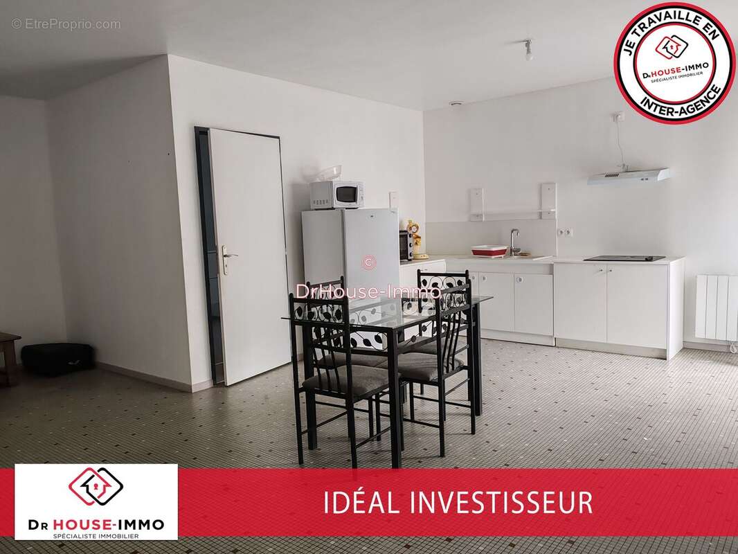 Maison à CHAMPAGNE-LES-MARAIS