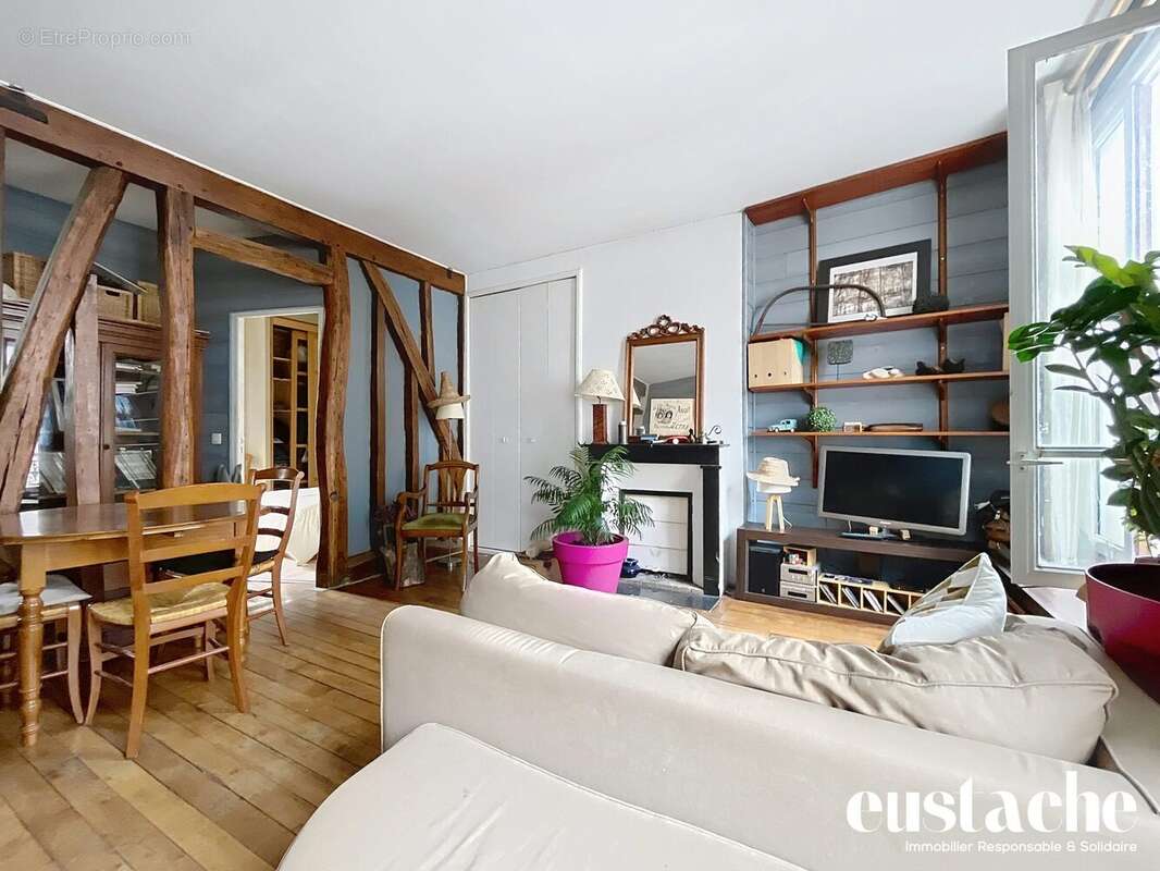 Appartement à PARIS-20E