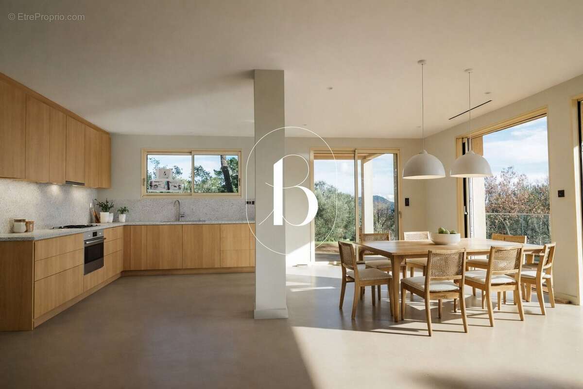 Maison à UZES