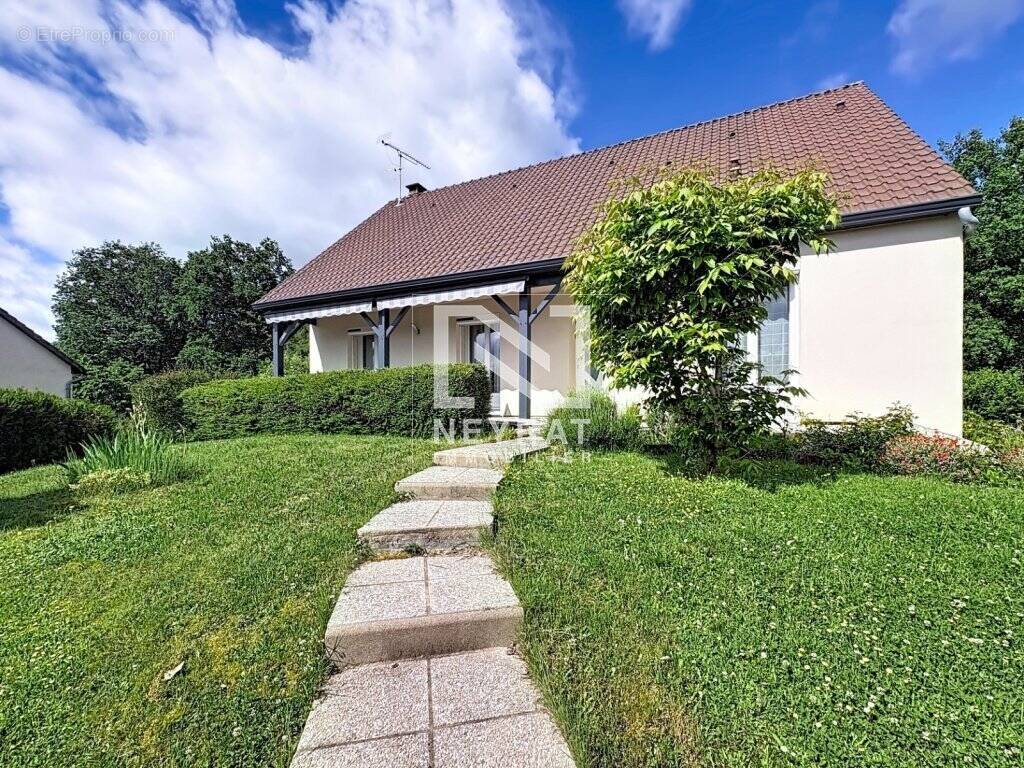 Maison à CURGY