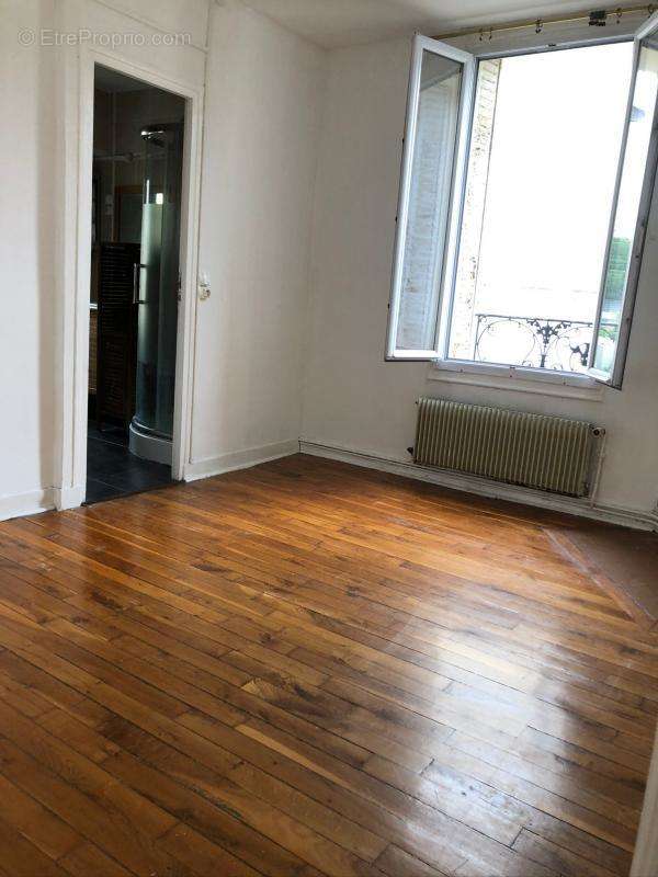 Appartement à LE PERREUX-SUR-MARNE