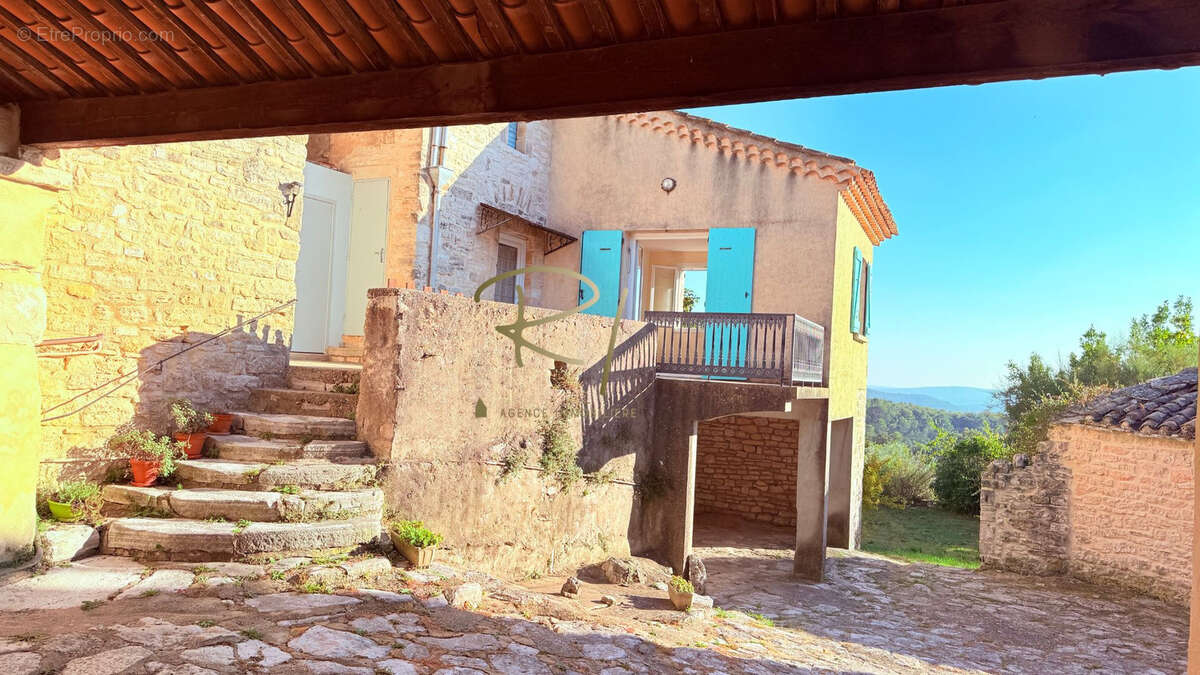 Maison à ORGNAC-L'AVEN