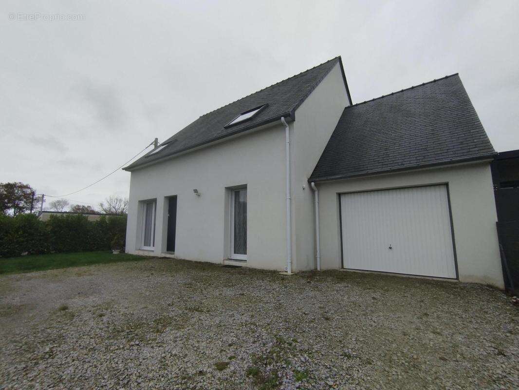 Maison à LE TOUR-DU-PARC