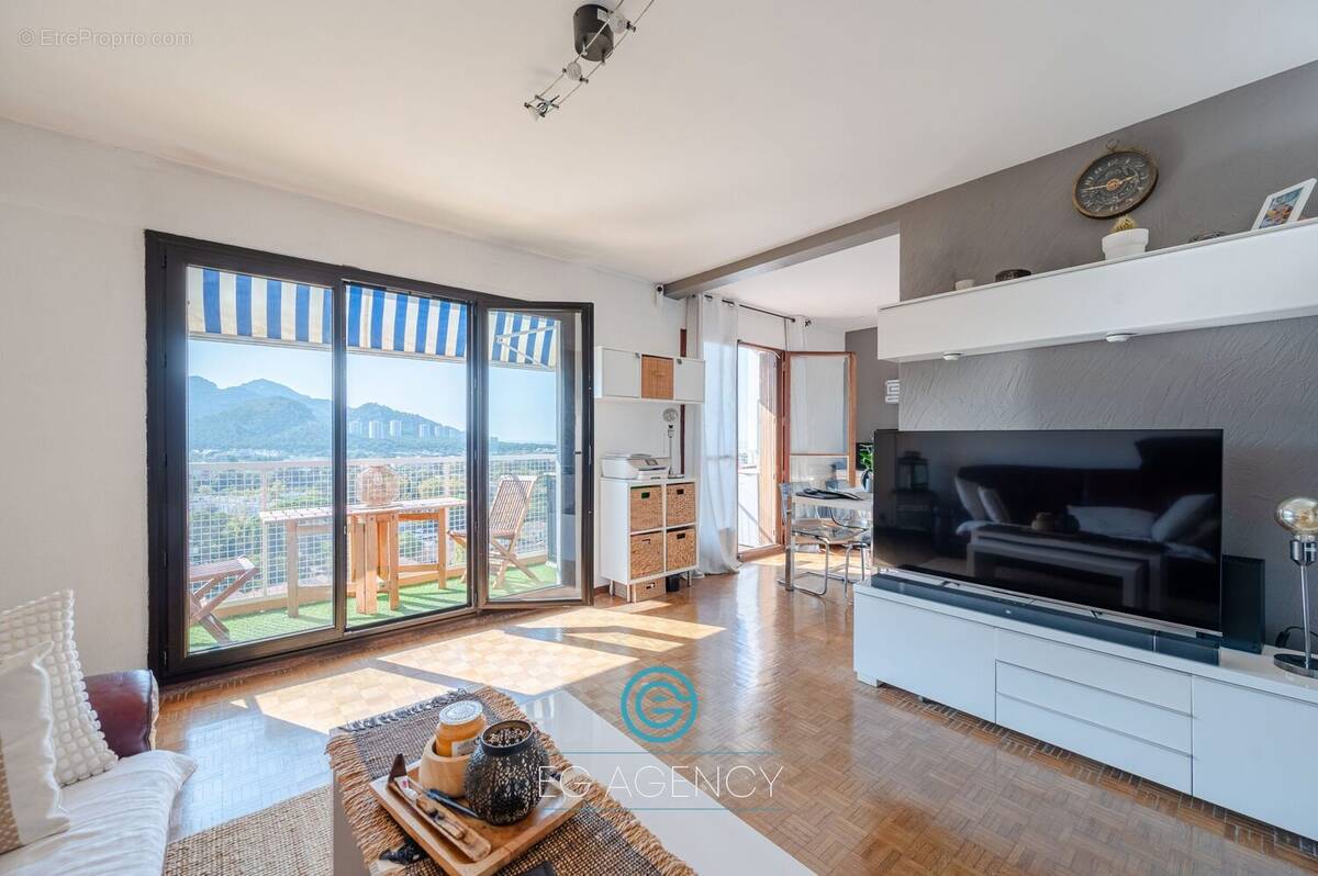 Appartement à MARSEILLE-9E