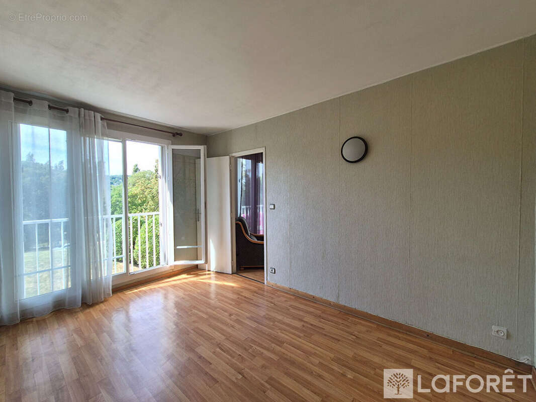 Appartement à VILLEBON-SUR-YVETTE