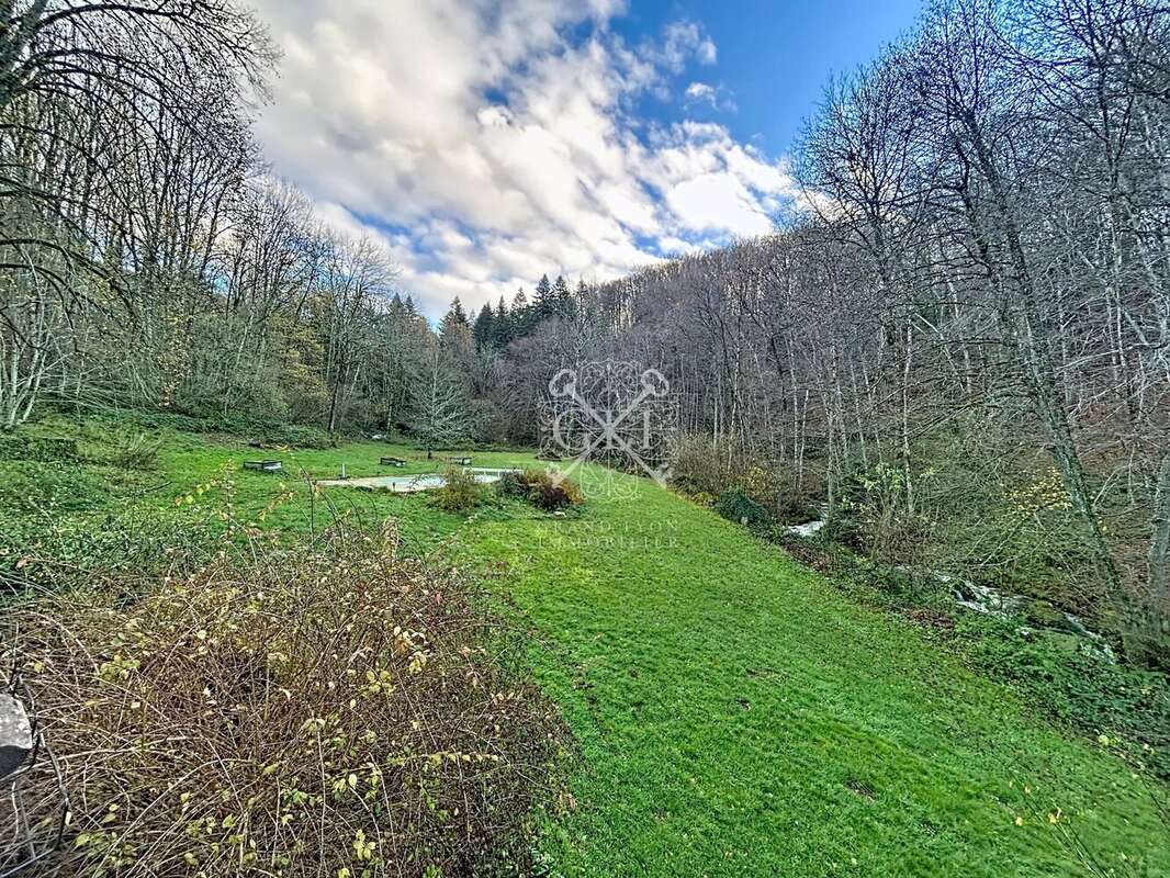 Maison à FERRIERES-SUR-SICHON