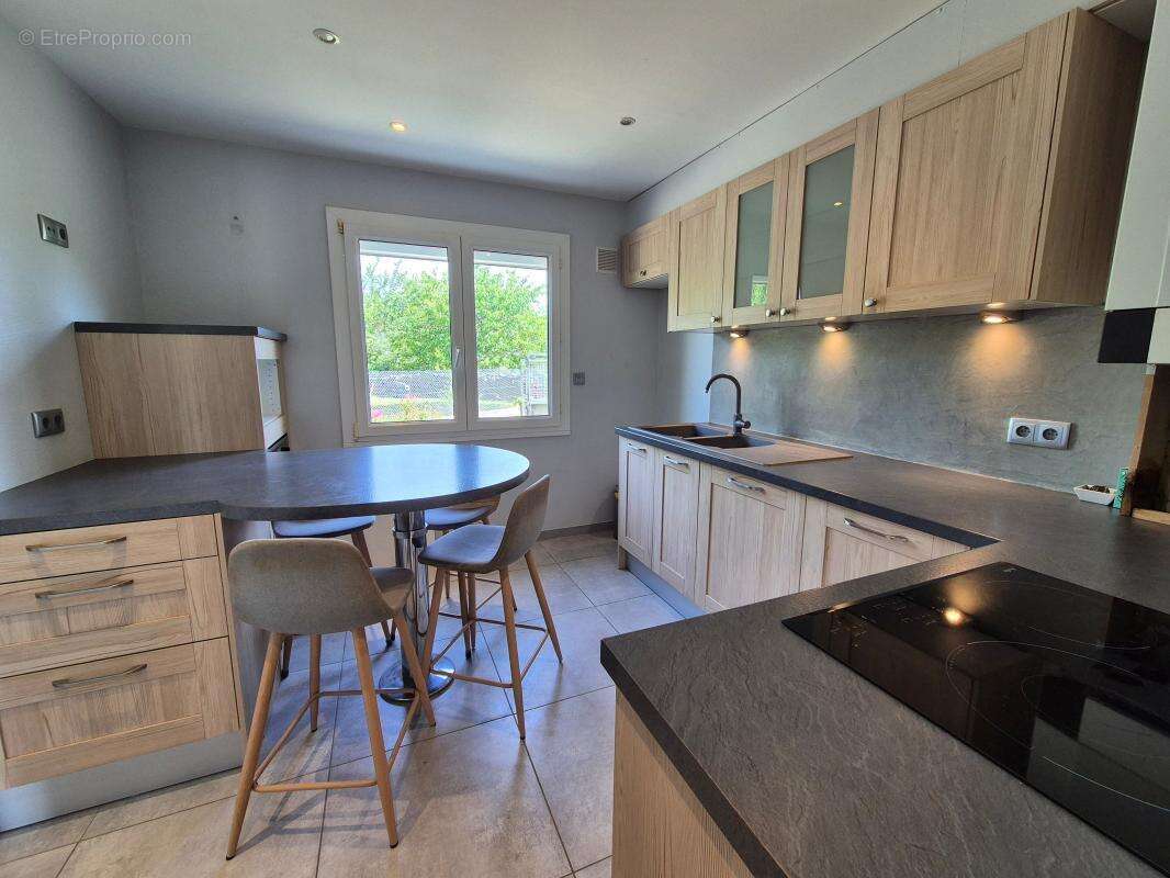 À VENDRE – Maison familiale de 107 m² avec grand jardin clos et grand garage aux portes du Château de Chambord – Maslives (41250 - photo 8