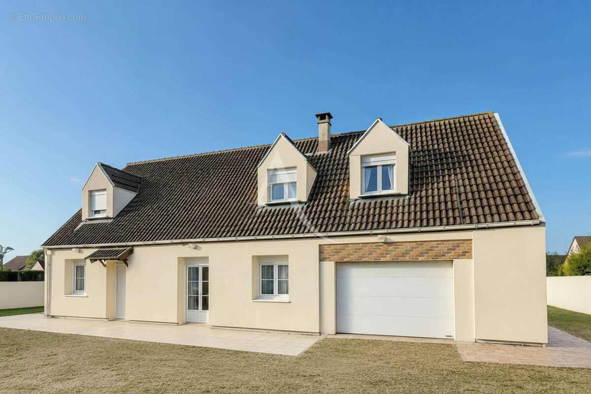Maison à DOURDAN