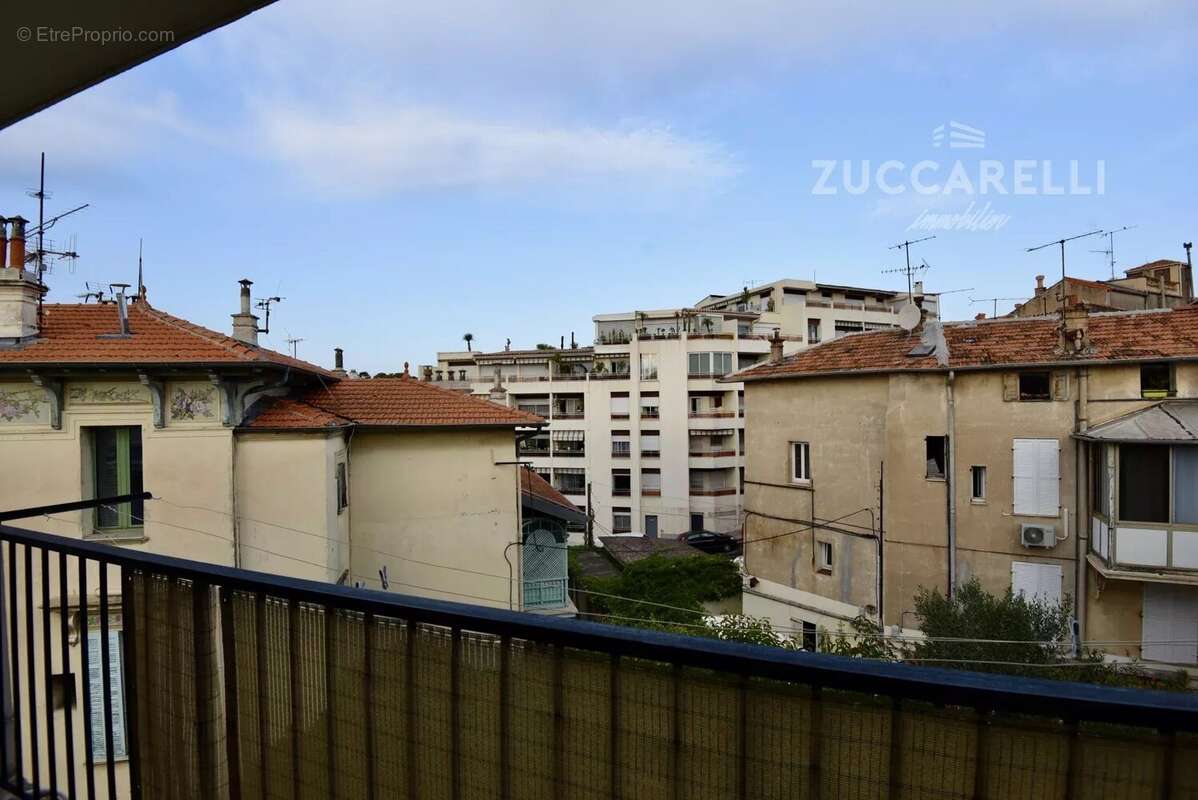 Appartement à LE CANNET