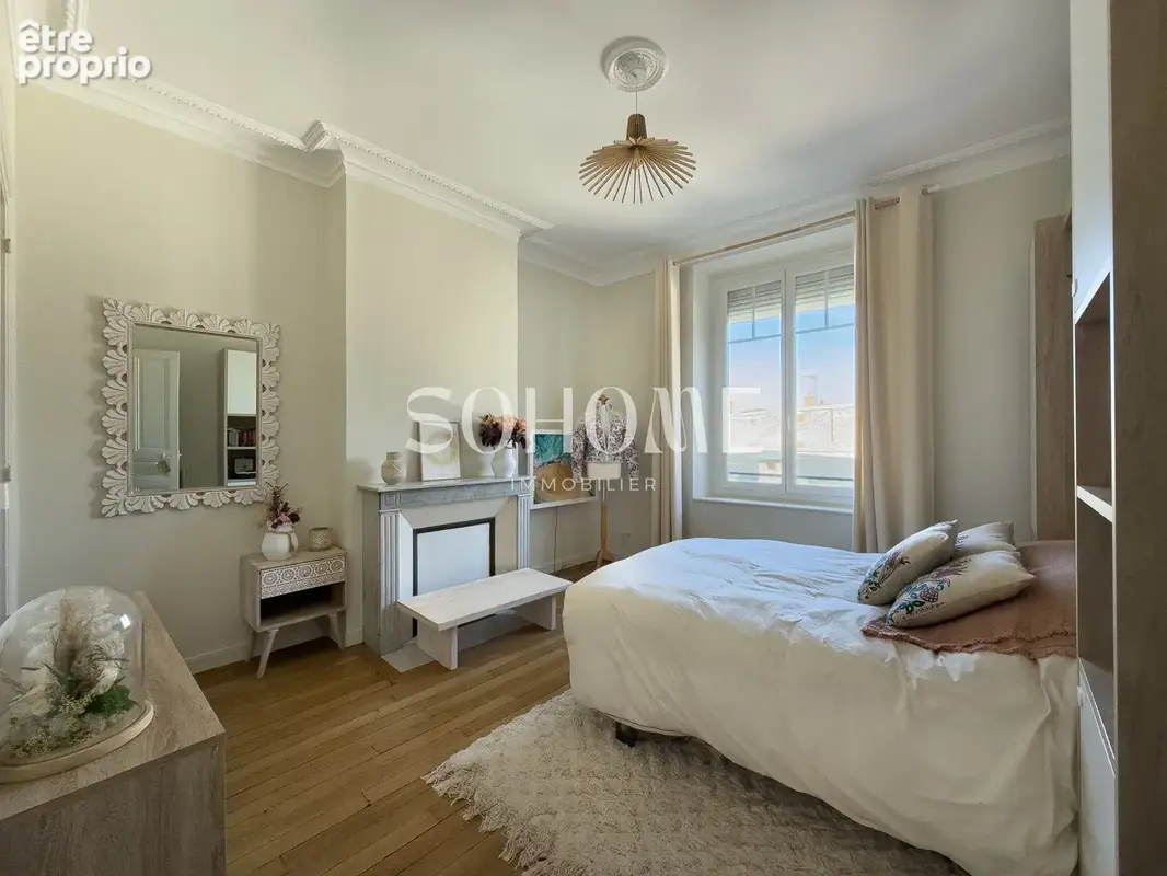 Appartement t5 renove avec loggia - hyper centre reims - photo 8