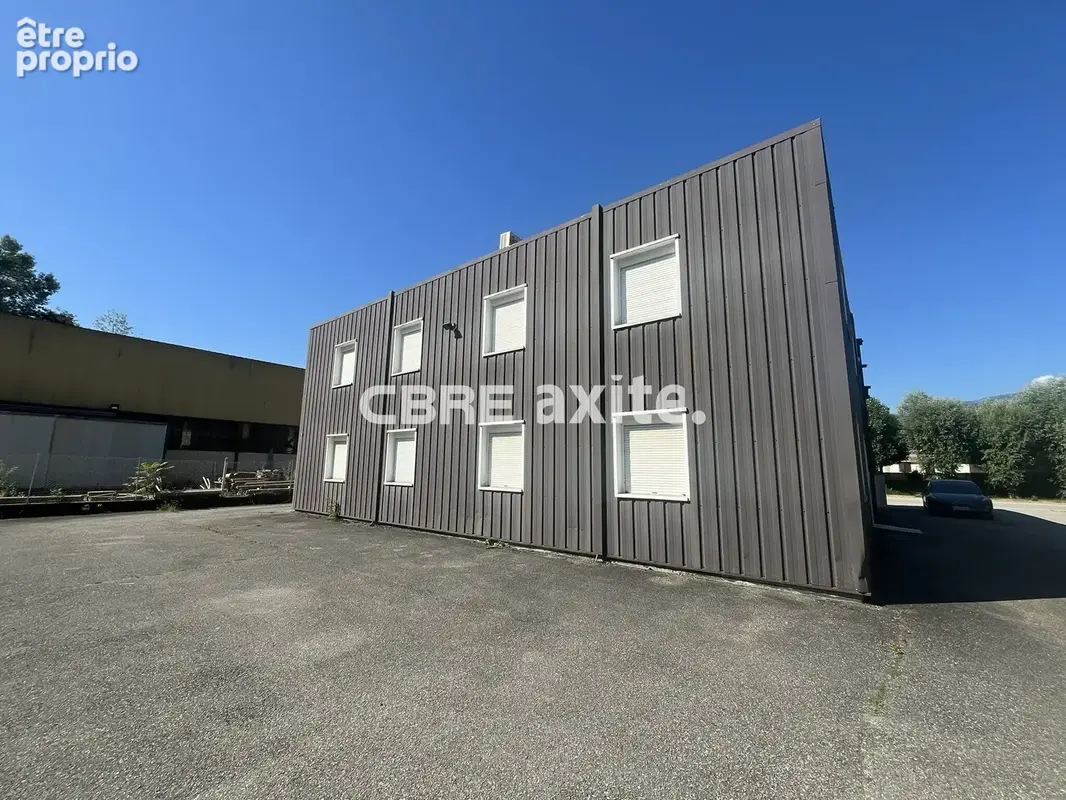 Photo Autres à Arbin au prix de 581 400€