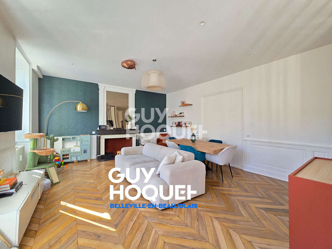 Appartement à BELLEVILLE