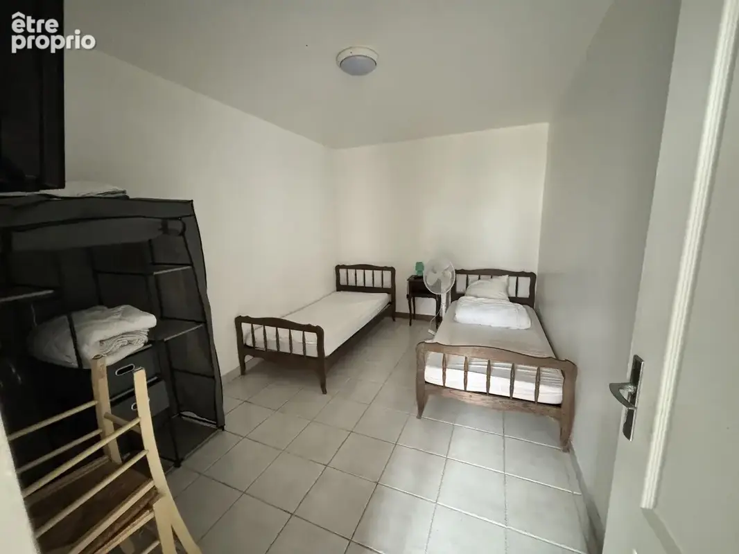 Ensemble immobilier composé de deux gîtes situés sur la commune de Savigny-en-Véron - photo 8