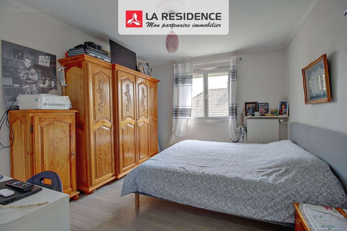 Maison 80 m² à Saint-Etienne-Du-Rouvray  - photo 4