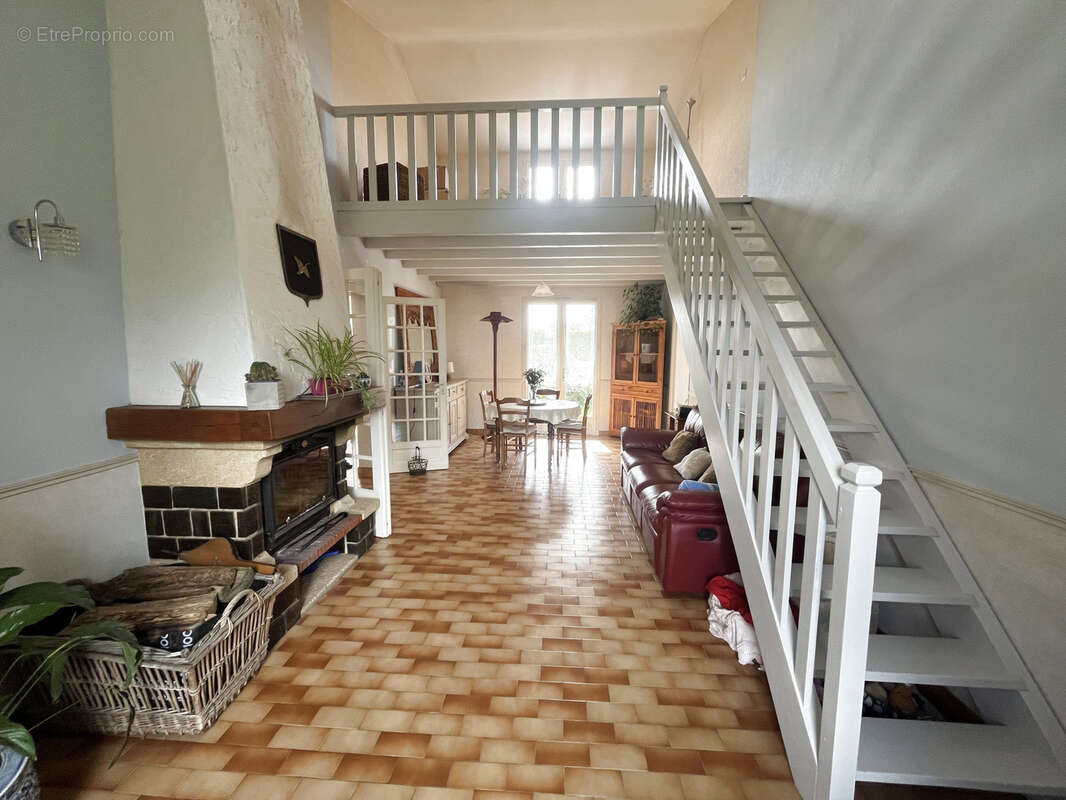 Maison à MESCHERS-SUR-GIRONDE