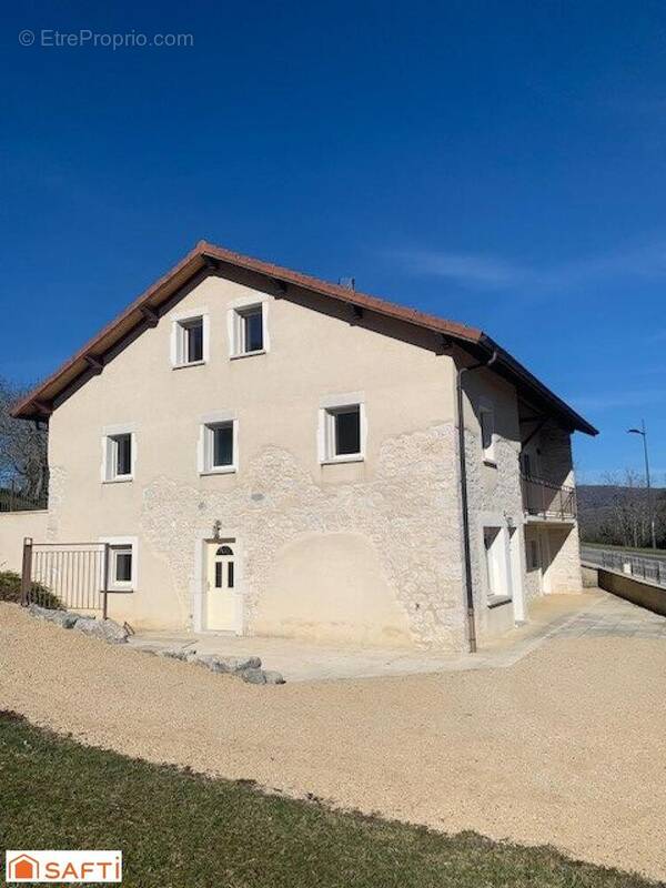 Photo 1 - Appartement à LOMPNIEU