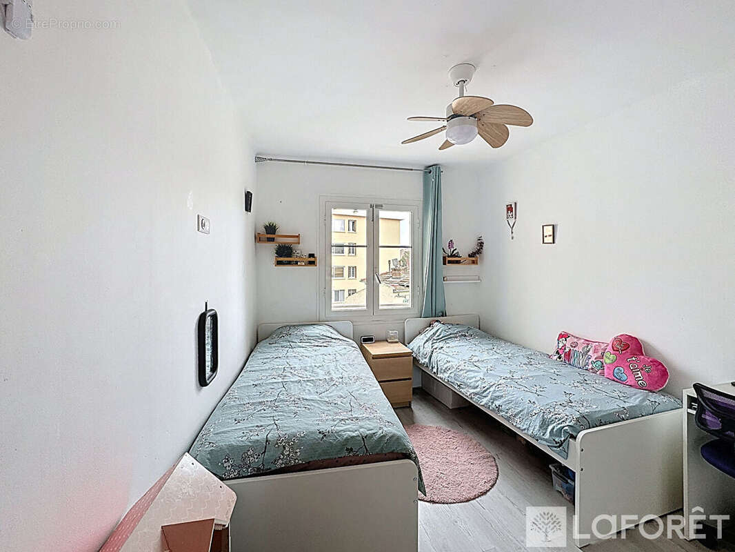 Appartement à ROQUEBRUNE-CAP-MARTIN