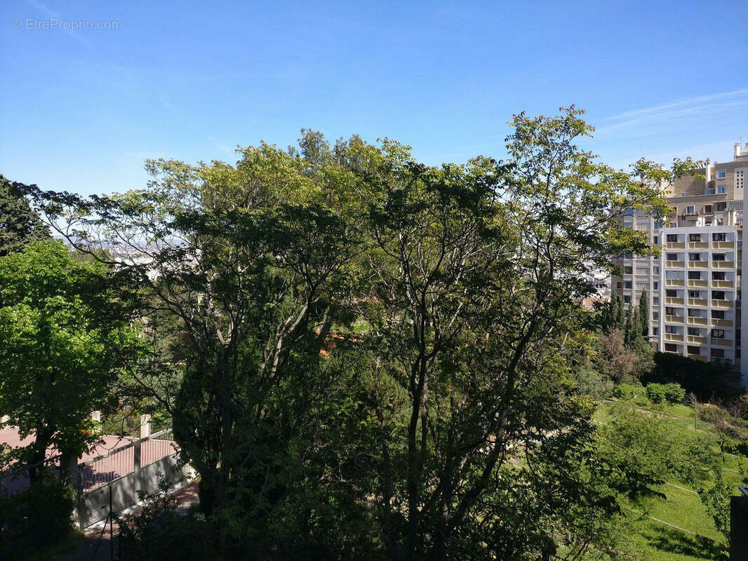 Appartement à MARSEILLE-6E