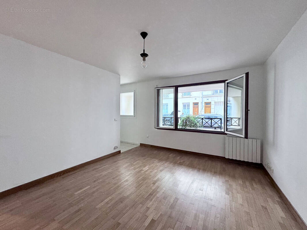 Appartement à LEVALLOIS-PERRET