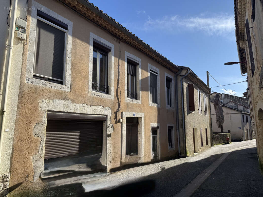 Maison avec jardin dans le centre de Gondrin - photo 15