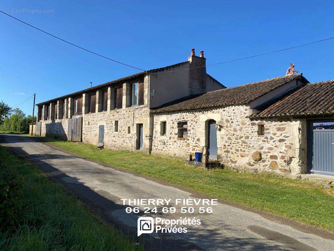 Maison à CERSAY