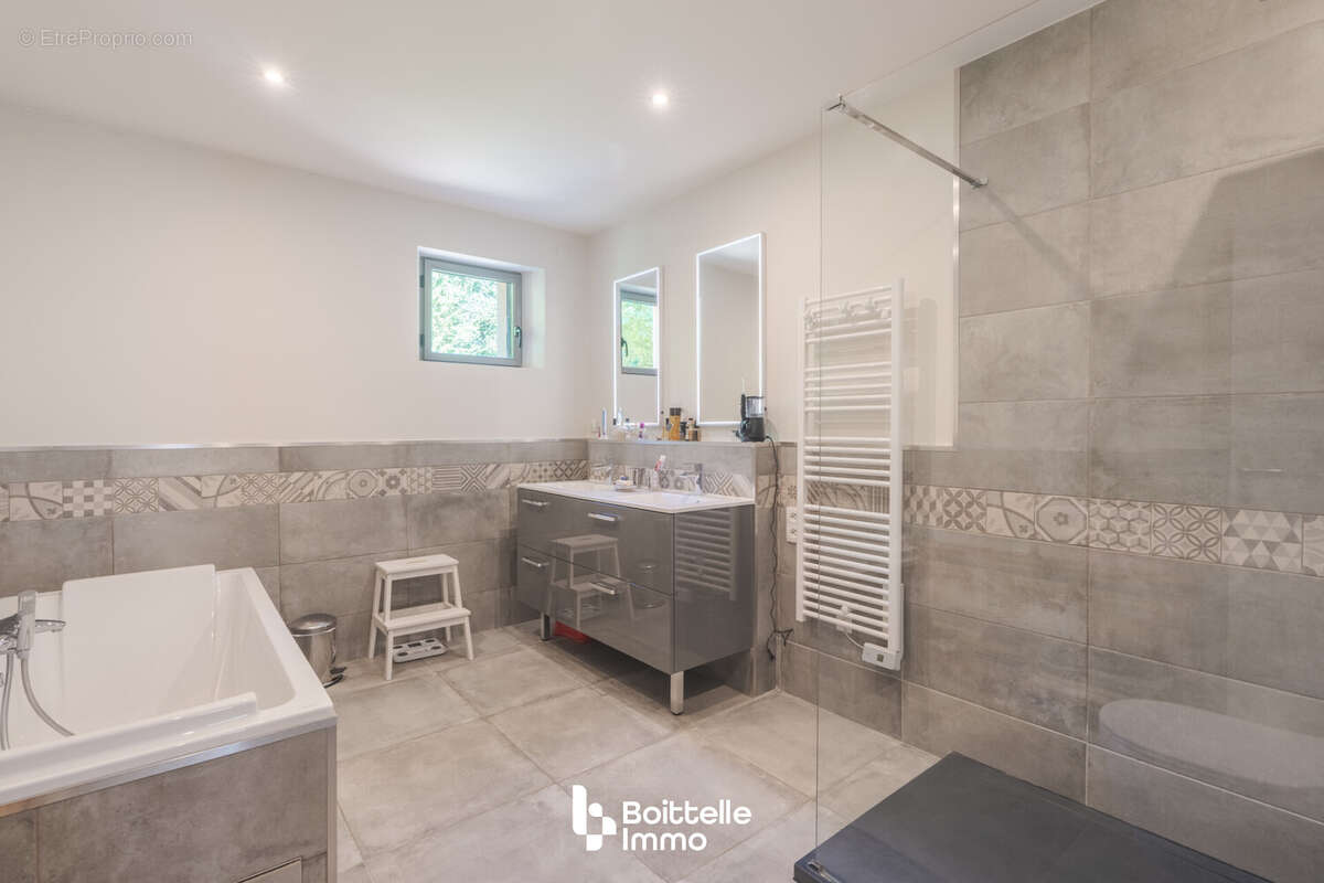 Maison 208 m² à Barbizon  - photo 9