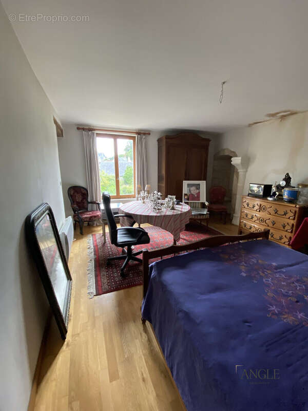 Maison à AILLIERES-BEAUVOIR