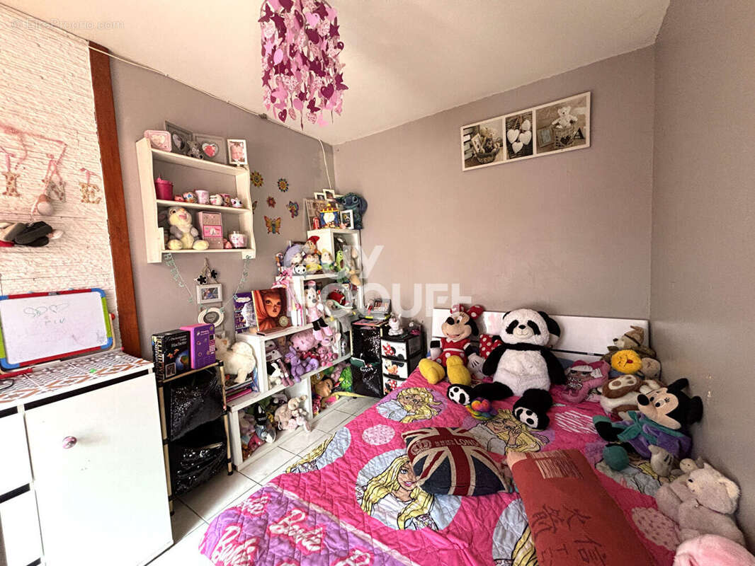 Appartement à SAINT-JULIEN-EN-BORN