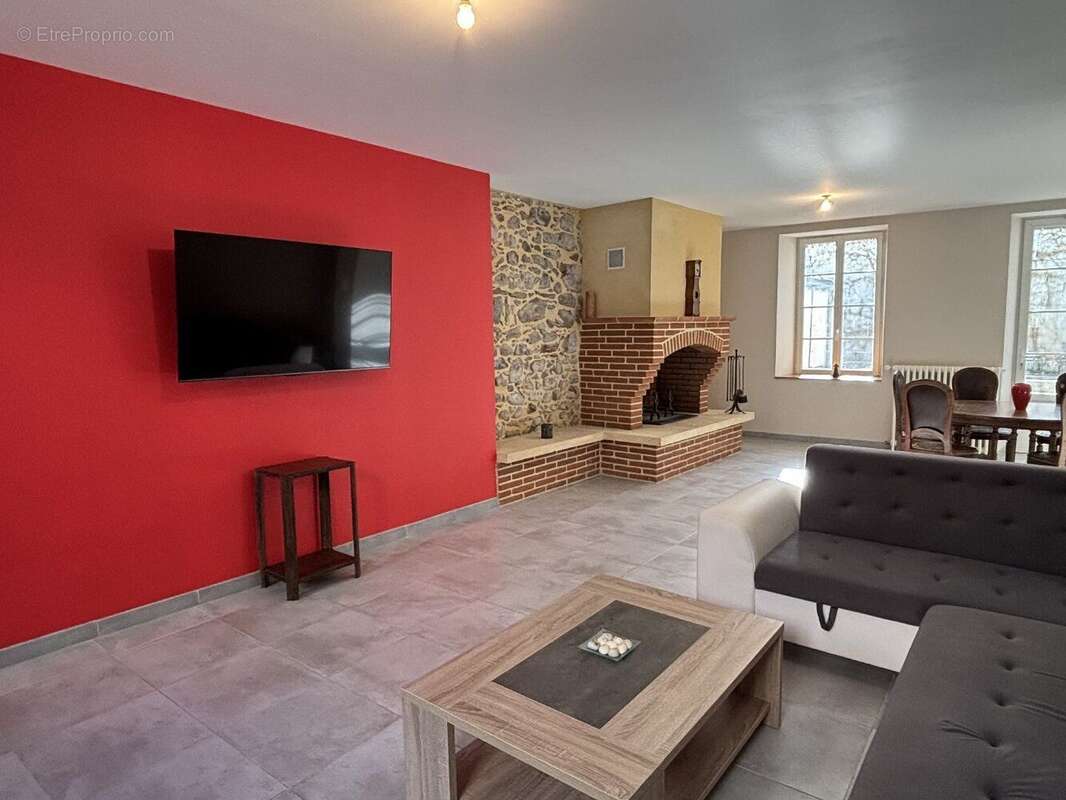 Maison de village du XIXe siècle en pierre - photo 2