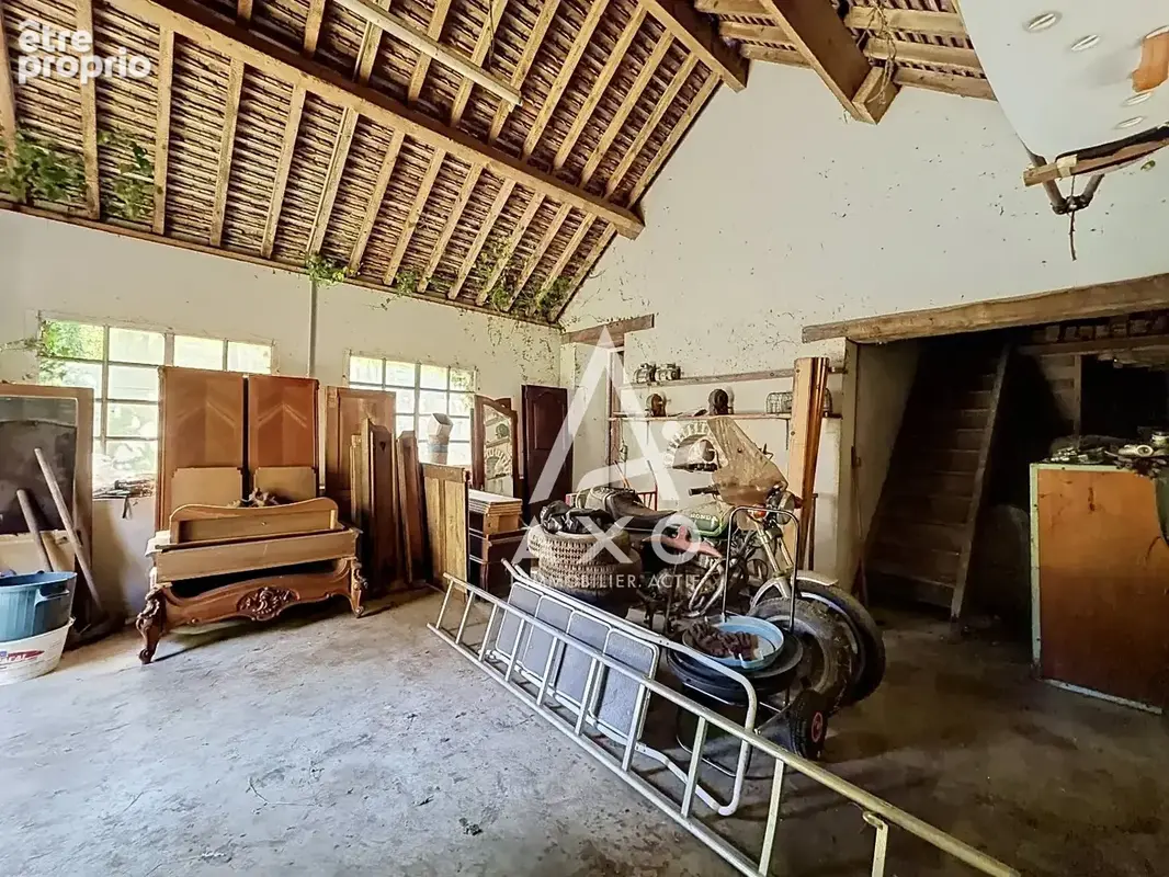 Maison familiale avec garage et dépendance - photo 17