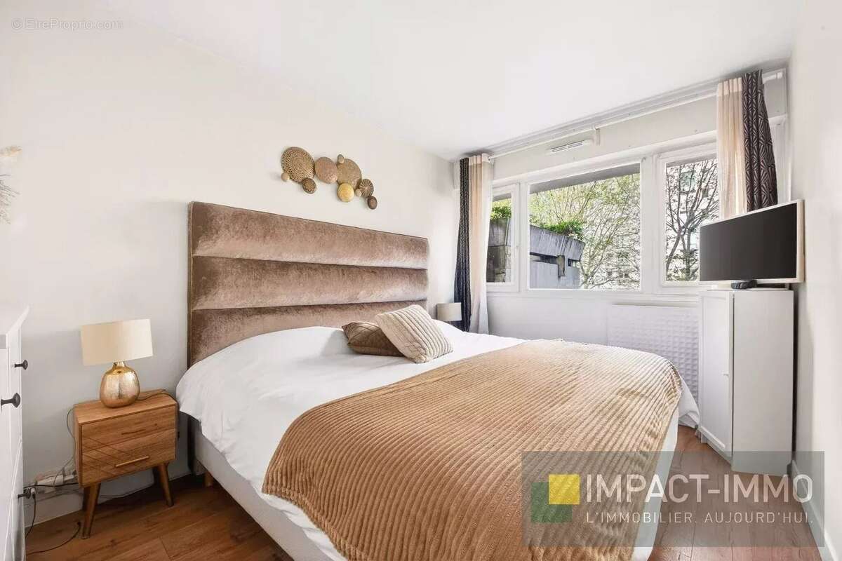 Appartement à LEVALLOIS-PERRET