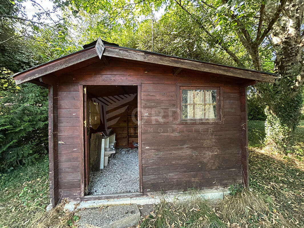 Idéal pied à terre - Bungalow sur joli jardin - 8 minutes de Toucy - photo 8