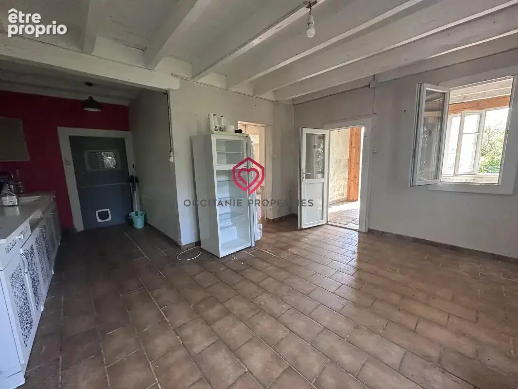 Propriété de caractère à rénover avec dépendances - photo 6
