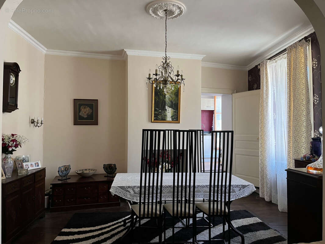 Maison à COUSSAC-BONNEVAL