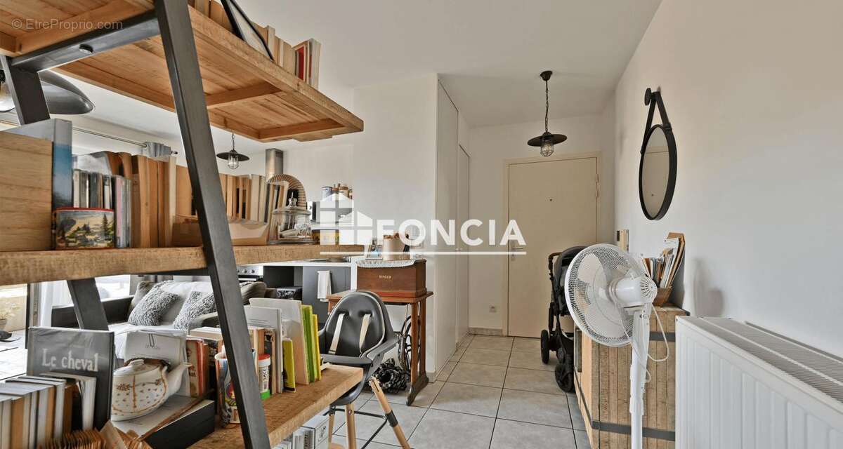 Appartement à JUVIGNAC