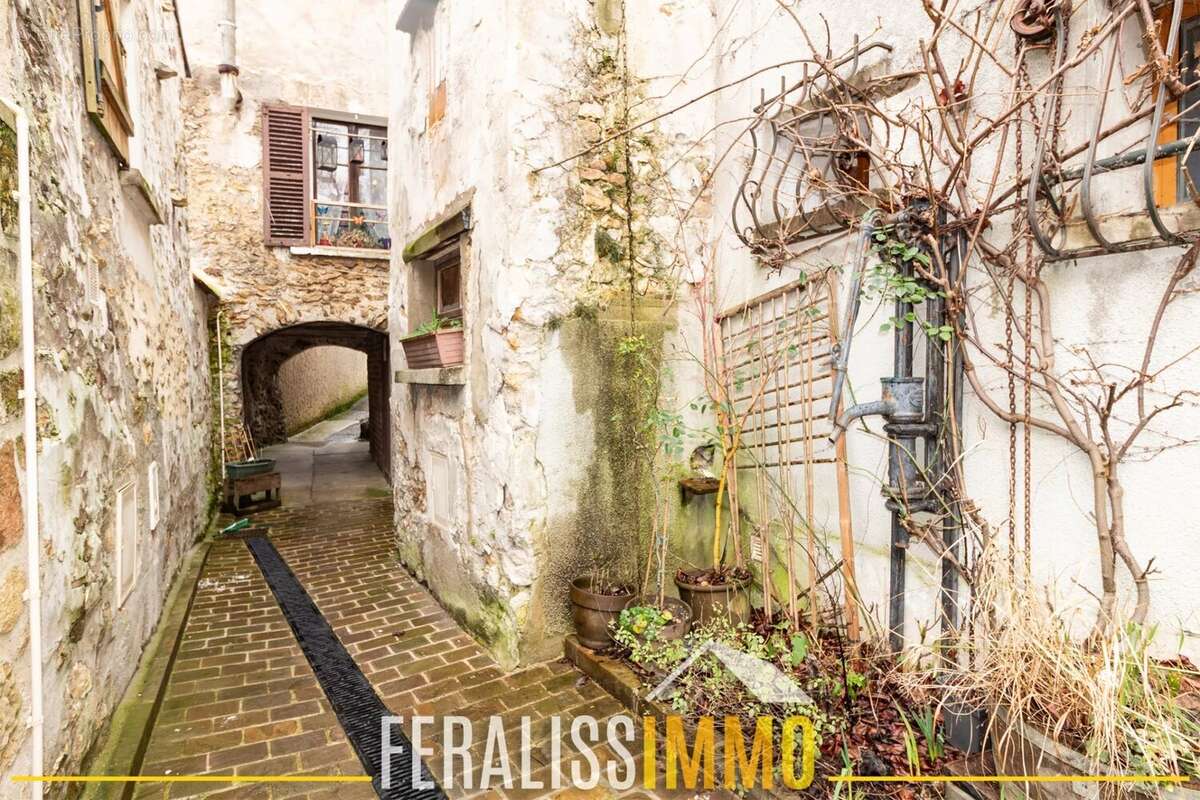 Maison à EVECQUEMONT