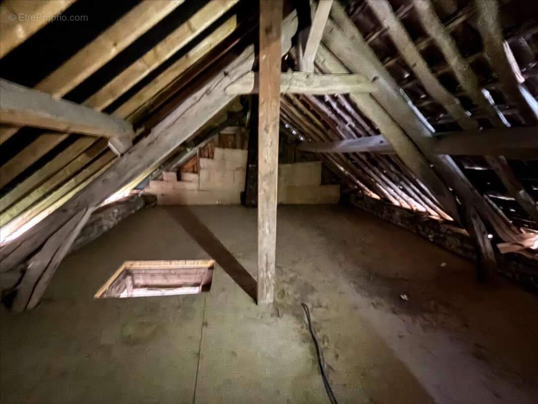 Maison à CRIQUEBEUF-SUR-SEINE