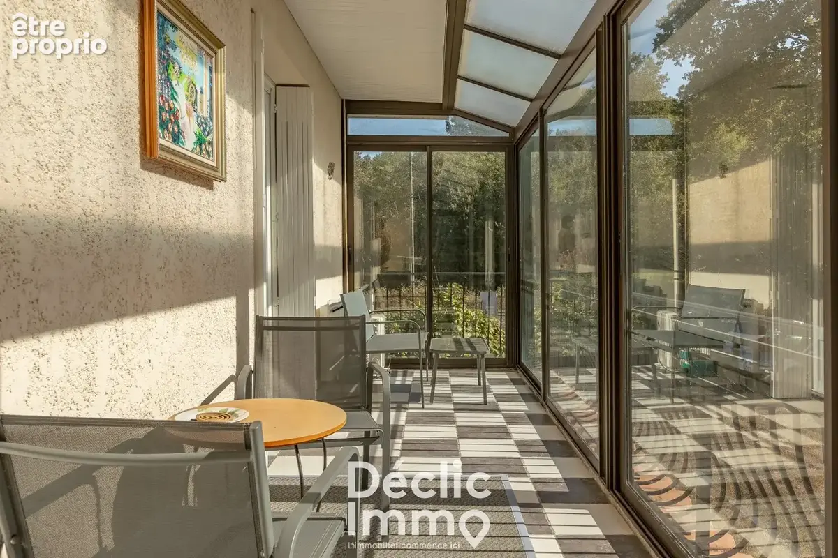 Maison familiale avec piscine et double garage - Saucats - photo 16