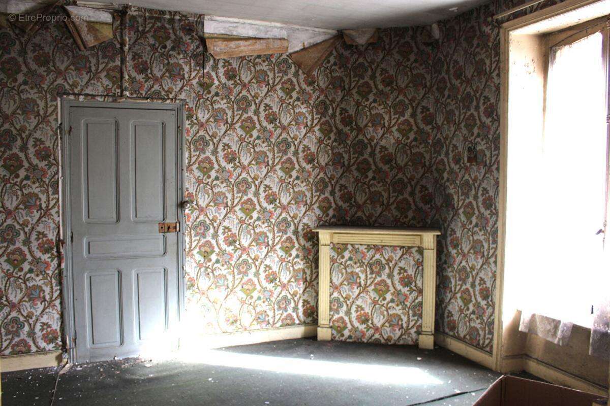 Appartement à BORT-LES-ORGUES